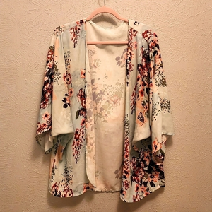 Xl floral‎ cover up